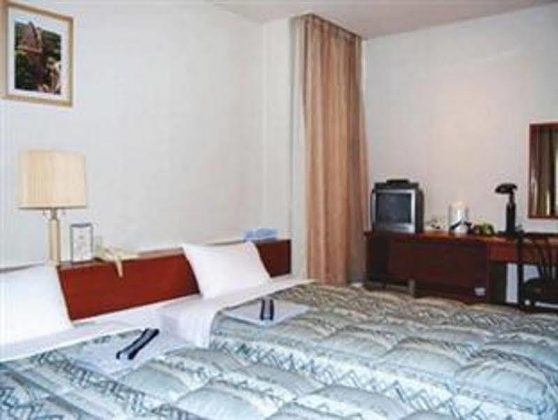Hotel Kikuei Namba Осака Екстериор снимка